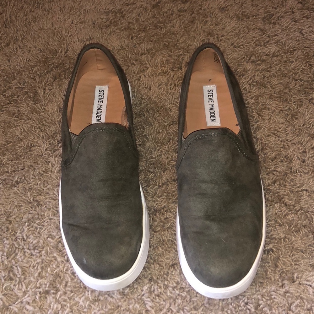 Steve Madden Slipons